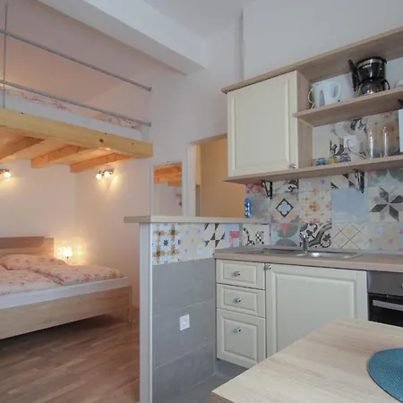 Lana Apartment